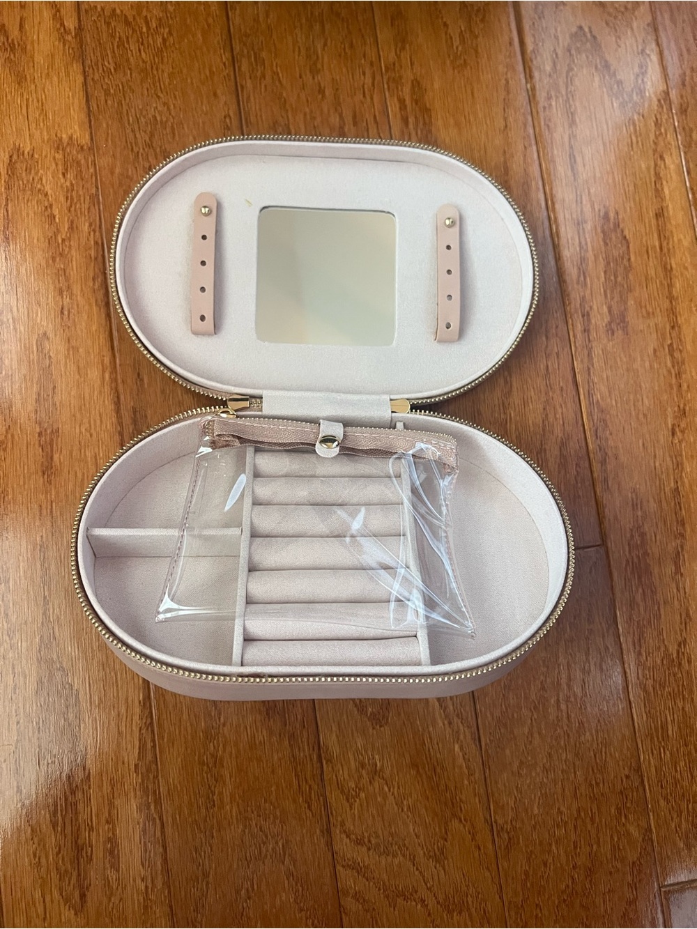Compact Oval Jewelry Case in Light Blush